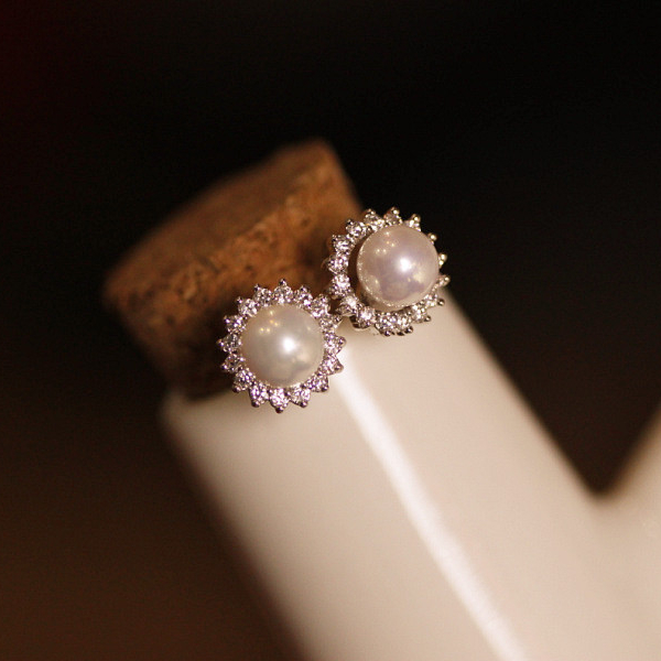 Sunflower Shape Pearl Earrings 061010 on Luulla